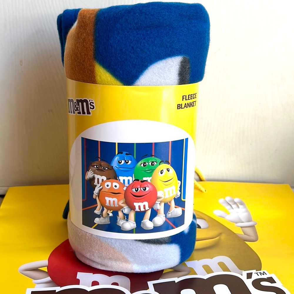M&M’s fleece blanket 50x60